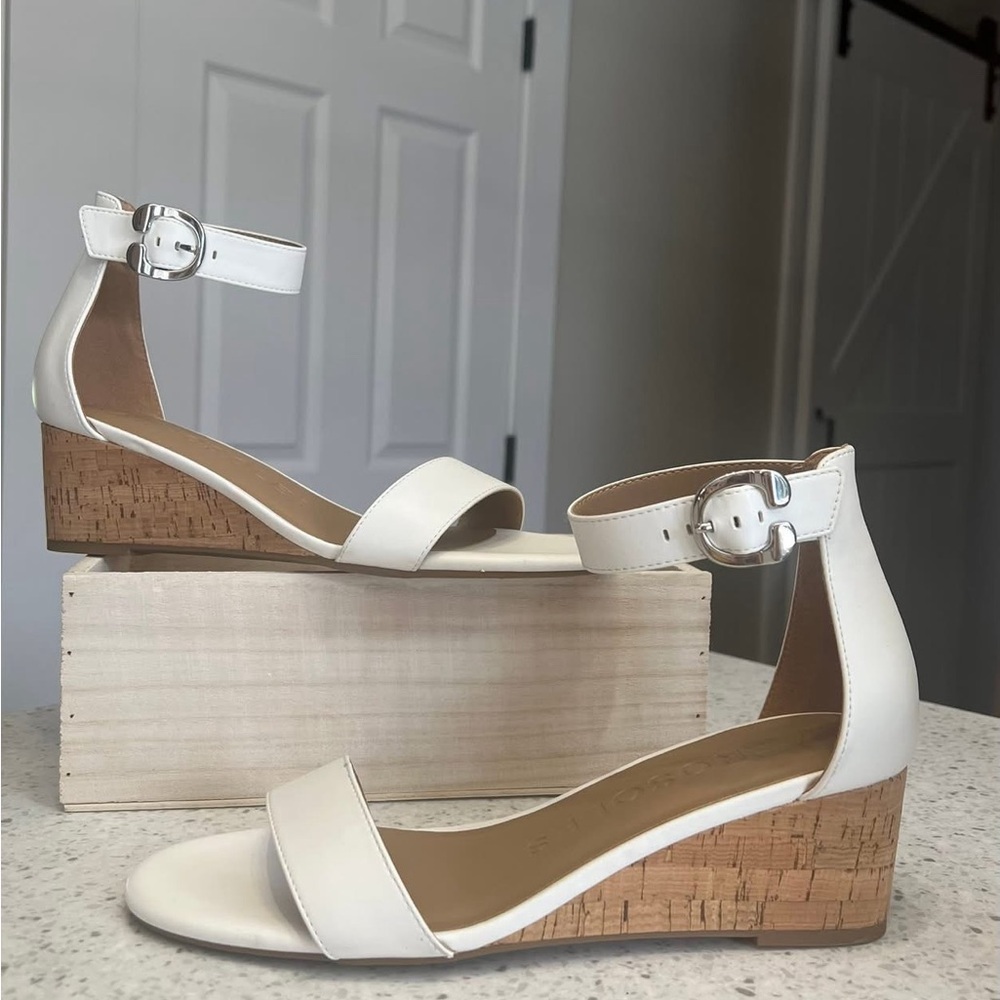 AEROSOLES White Cork Wedge Sandals
